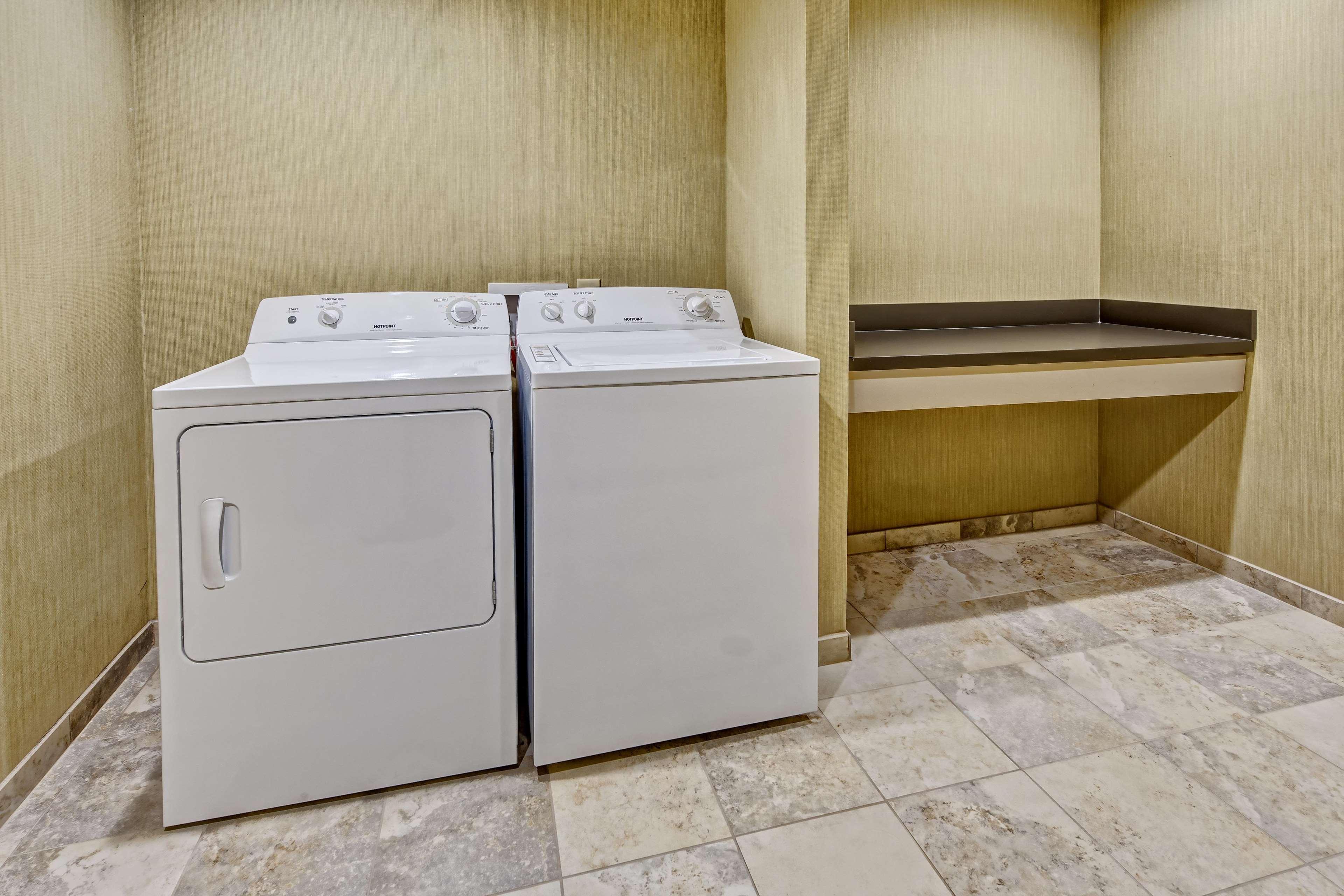 Hampton Inn Indianola Eksteriør billede